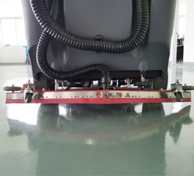 <b>下雪了，如何用洗地機(jī)解決冬天保潔中遇到的困</b>